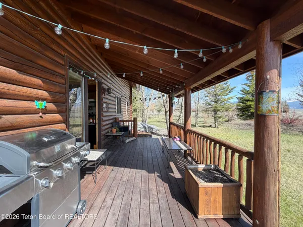 $2,995,000 | 7505 North Roberta Drive, Jackson, WY 83001