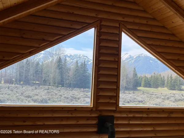 $2,995,000 | 7505 North Roberta Drive, Jackson, WY 83001