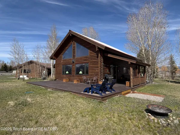$2,995,000 | 7505 North Roberta Drive, Jackson, WY 83001