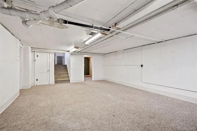 en empty room with windows