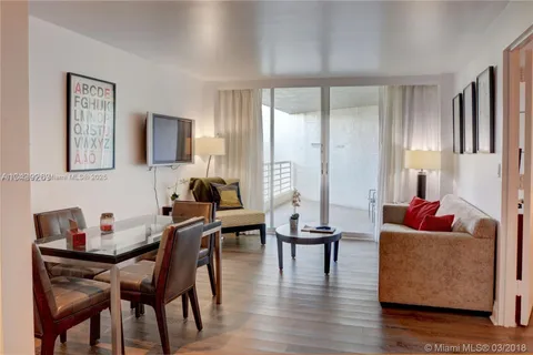 $260,000 | 2670 East Sunrise Boulevard, Unit 623, Fort Lauderdale, FL 33304