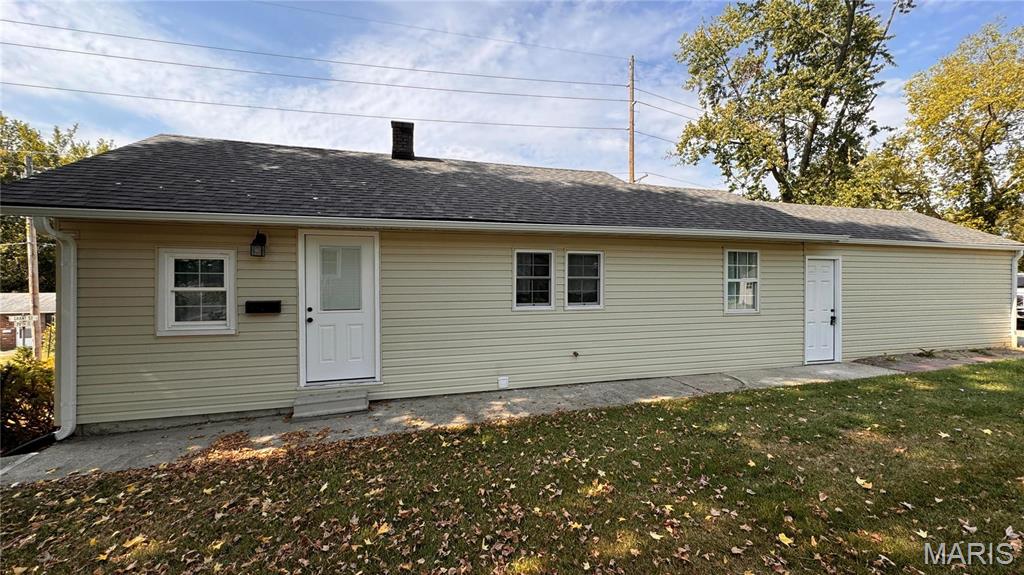 524 5th Street Bethalto, IL 62010 - Photo 1 of 36