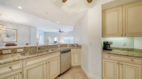 $7,750 | 14041 Bellagio Way, Unit 316, Osprey, FL 34229