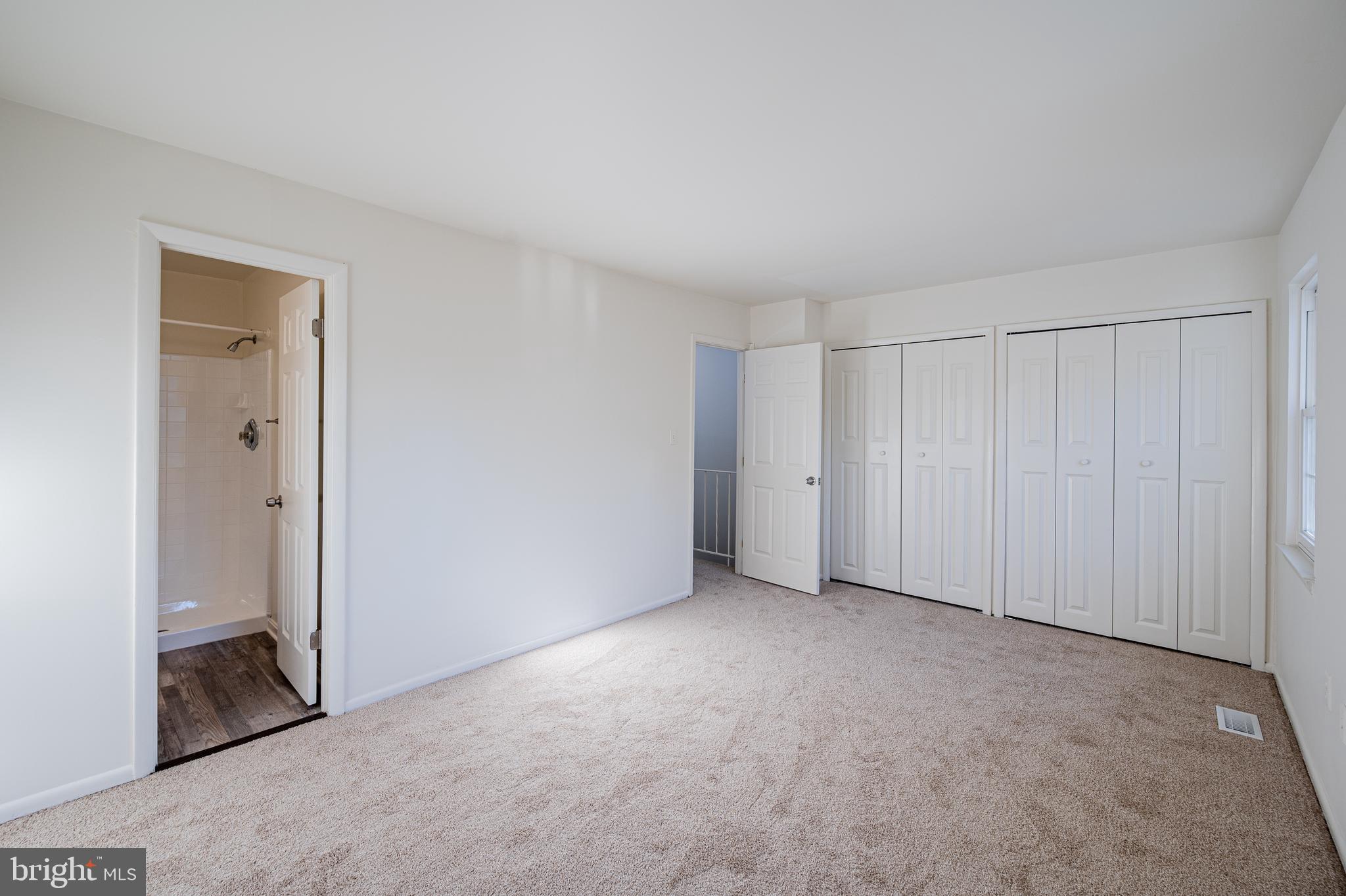 15967 Dorset Road Laurel, MD 20707 - Photo 20 of 27 Master bedroom w/ ensuite bath