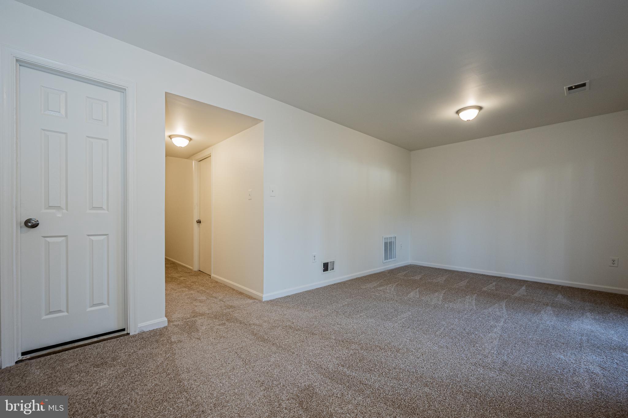 15967 Dorset Road Laurel, MD 20707 - Photo 23 of 27 Big and bright family room w/new paint and carpet