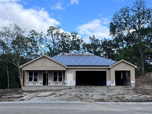 $525,000 | 8479 Eagle Creek Drive, De Soto, KS 66018