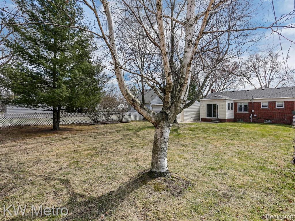 2330 Harvard Road Berkley, MI 48072 - Photo 22 of 22