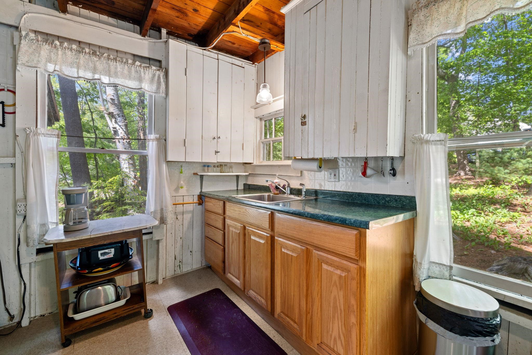 33 Lake Shore Road Salem, NH 03079 - Photo 10 of 23