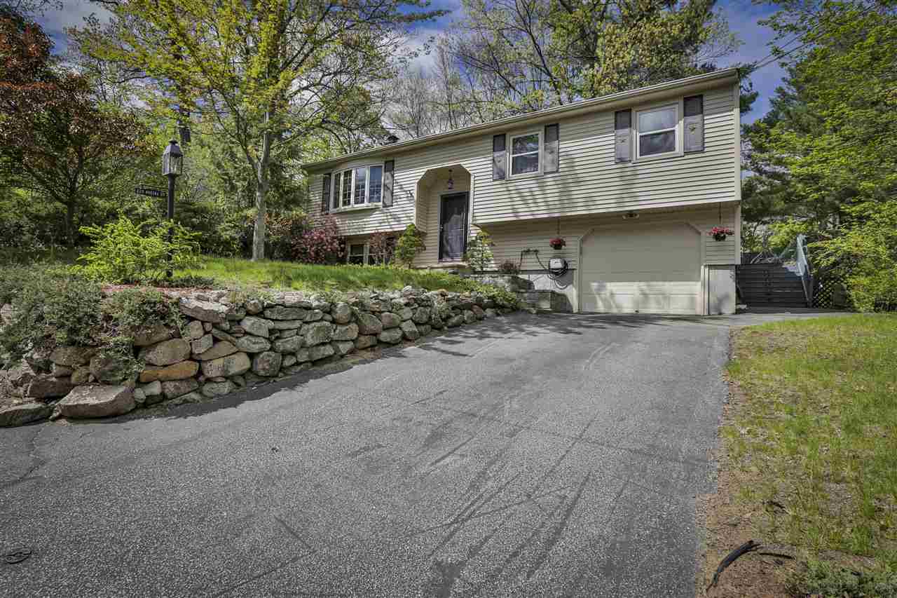 225 Oneida Street Manchester, NH 03102 - Photo 2 of 22