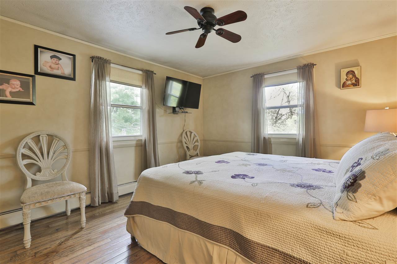 225 Oneida Street Manchester, NH 03102 - Photo 14 of 22