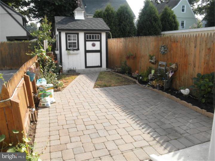 215 Sedgewood Road Springfield, PA 19064 - Photo 25 of 25 Back Yard