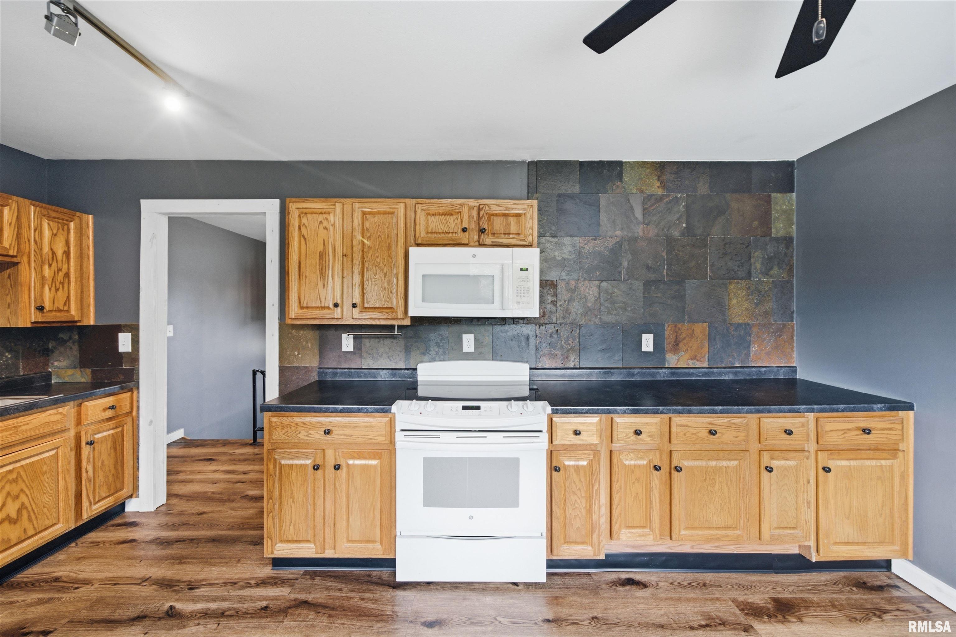 2000 Sheridan Road Pekin, IL 61554 - Photo 12 of 43 Gallery Image 12
