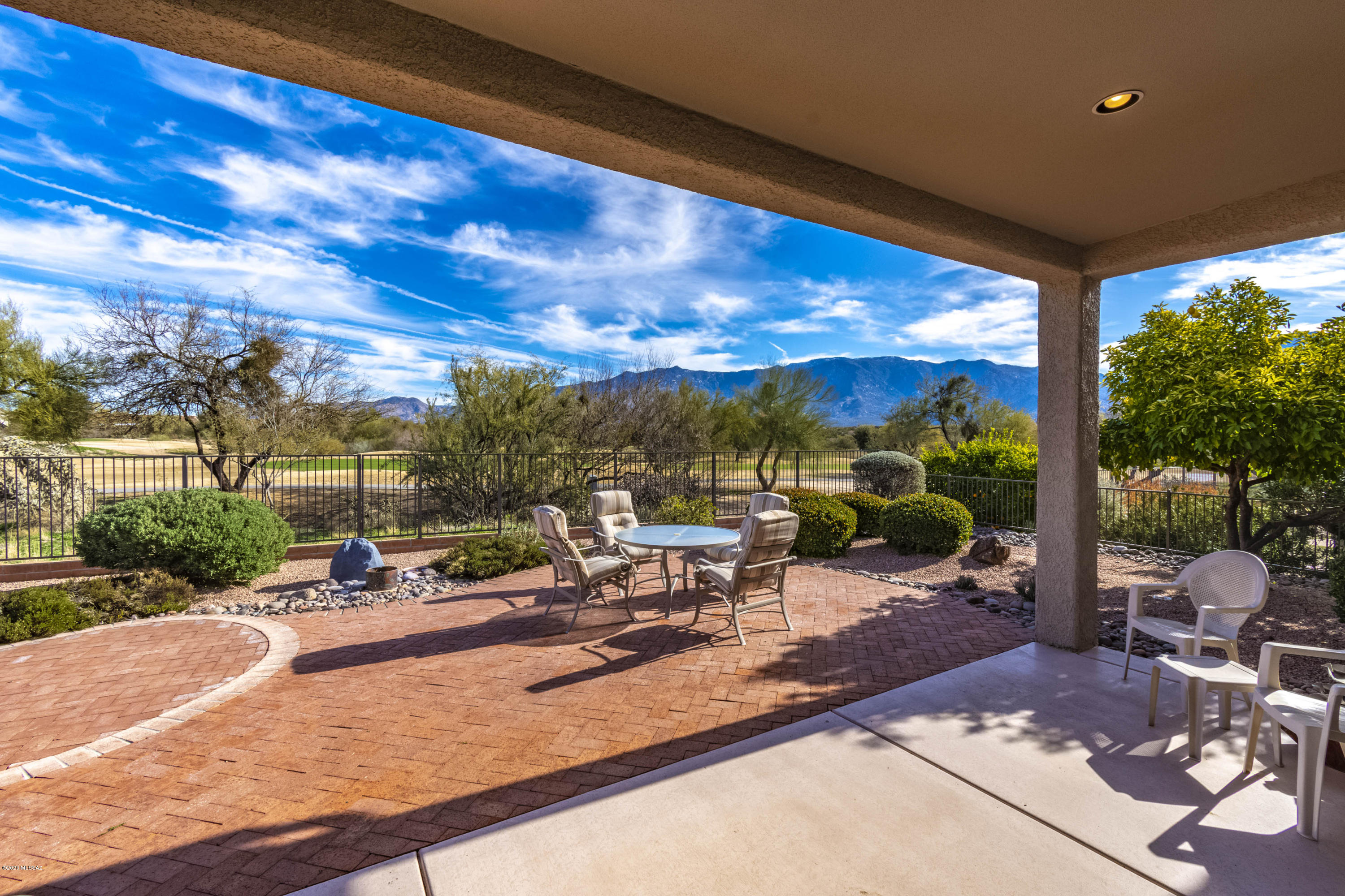 13666 North Pima Spring Way Tucson, AZ 85755 - Photo 2 of 19