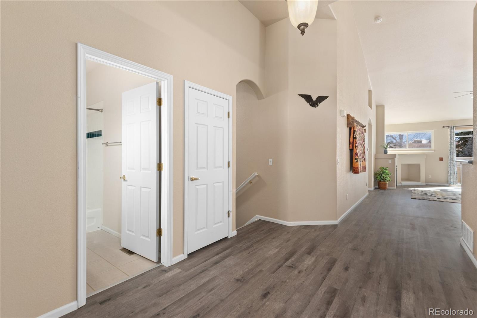 6686 South Reed Way, Unit B Littleton, CO 80123 - Photo 7 of 48 Gallery Image 7