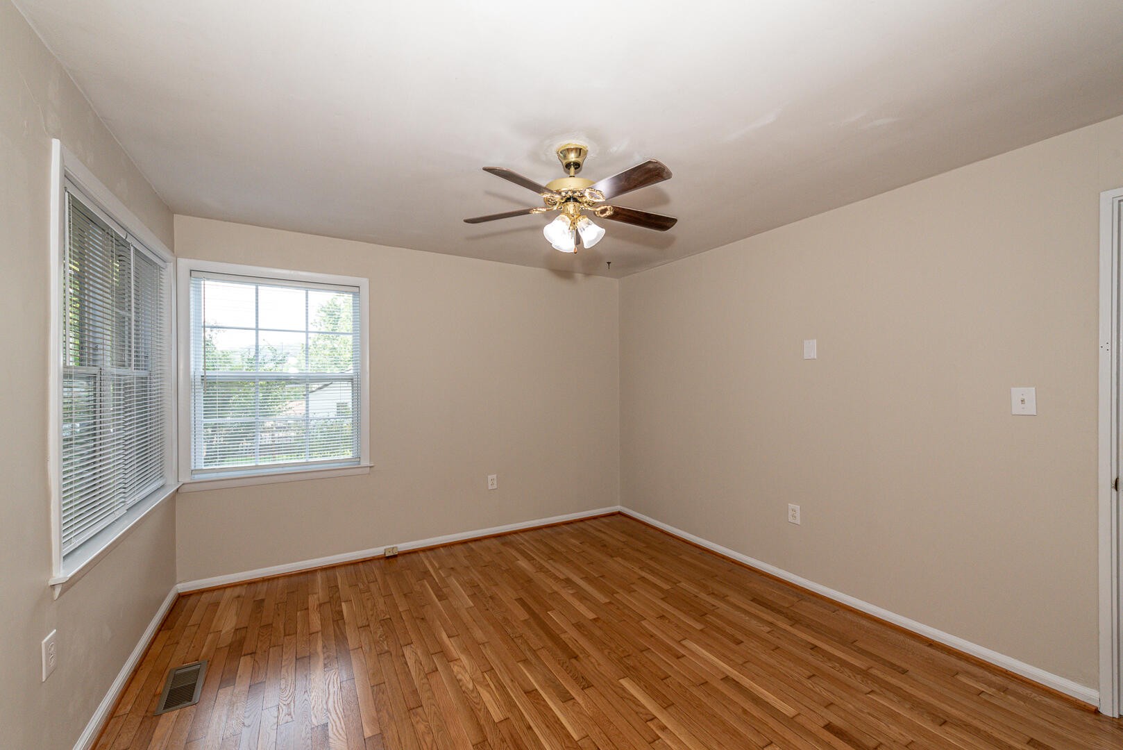 512 South Ruth Street Maryville, TN 37803 - Photo 28 of 33