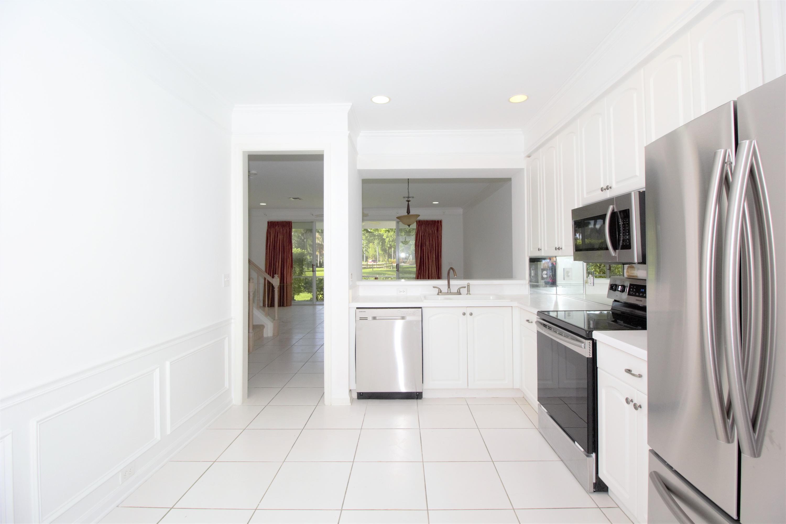 21530 St Andrews Grand Circle, Unit 27 Boca Raton, FL 33486 - Photo 7 of 30 8
