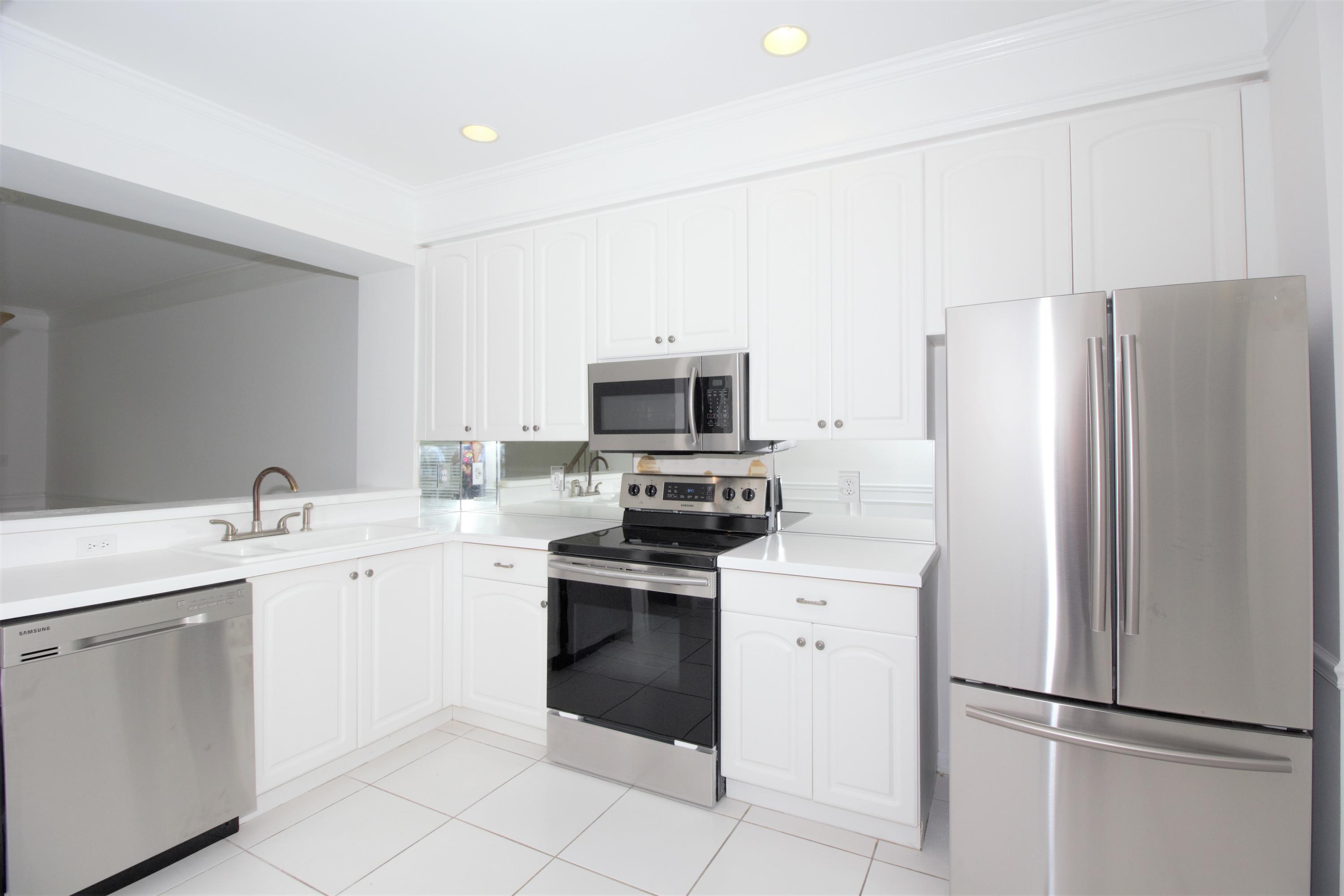 21530 St Andrews Grand Circle, Unit 27 Boca Raton, FL 33486 - Photo 9 of 30 9