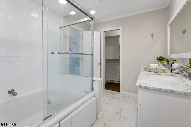 28 Elmwood Road Springfield, NJ 07081 - Photo 12 of 27