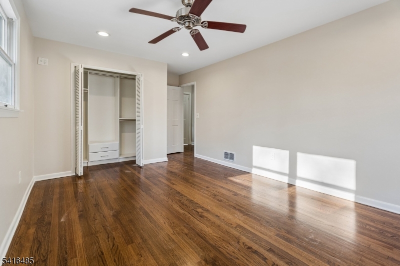 28 Elmwood Road Springfield, NJ 07081 - Photo 17 of 27