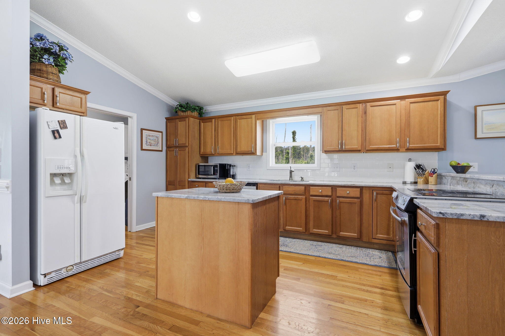 260 Hill Road Smyrna, NC 28579 - Photo 11 of 60 Kitchen