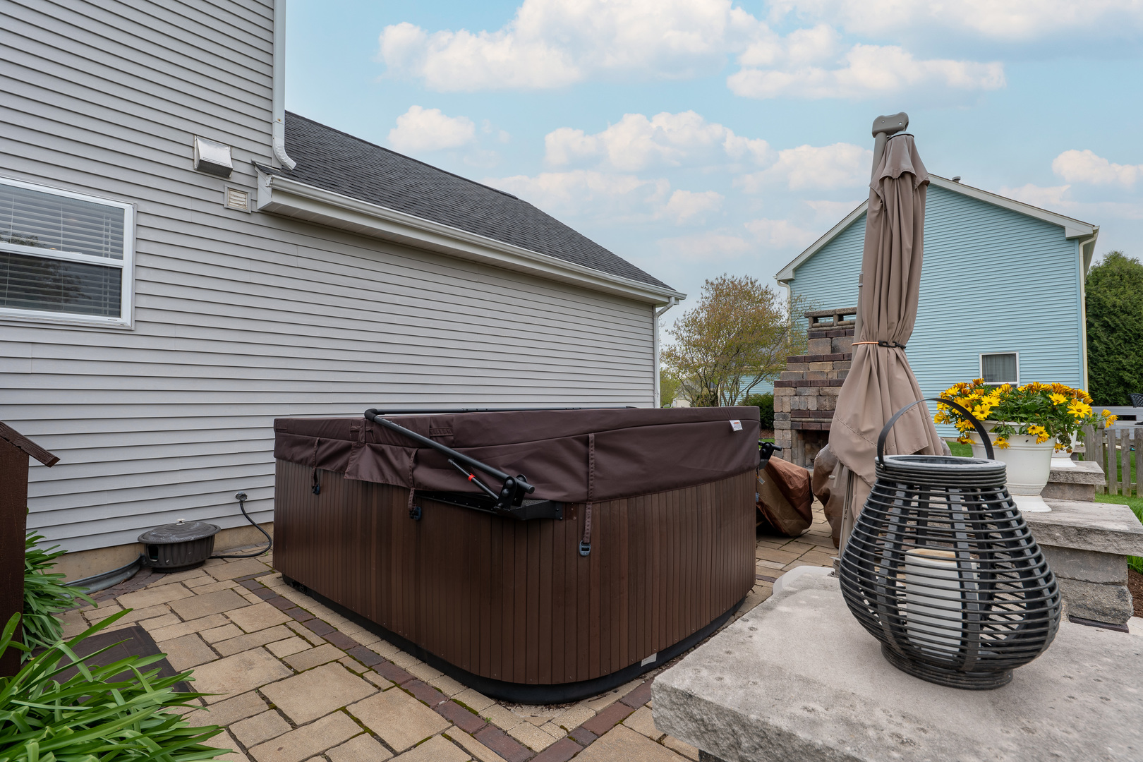2040 Garfield Avenue Aurora, IL 60506 - Photo 30 of 32 a view of outdoor space and patio