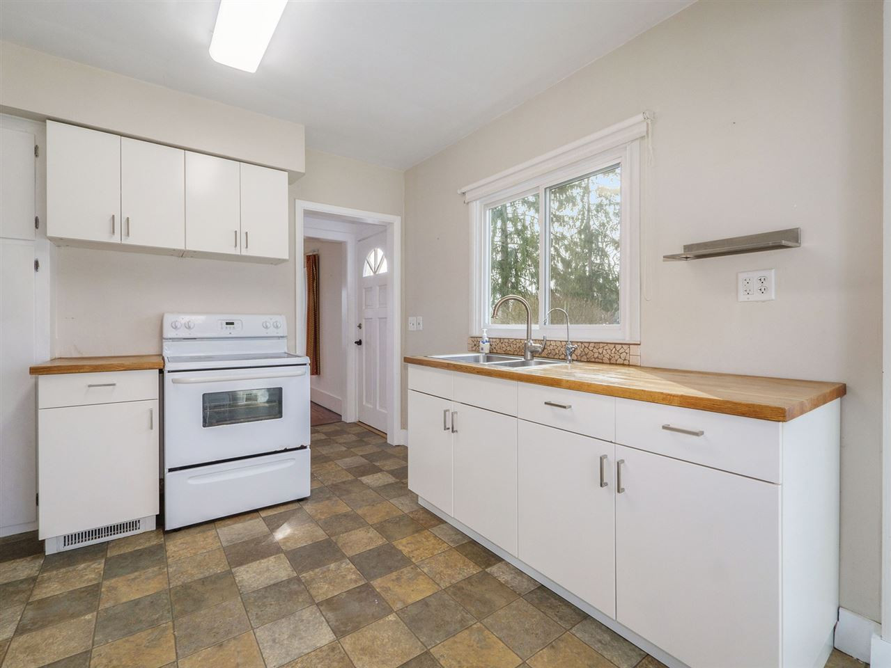 5202 South Jackson Road Jackson, MI 49201 - Photo 11 of 45 Photo 11