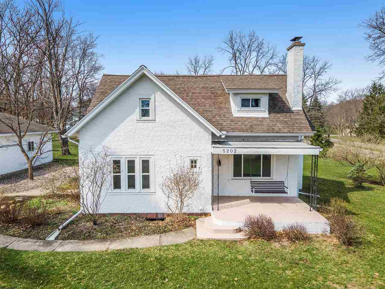 5202 South Jackson Road Jackson, MI 49201 - Photo 2 of 45 Photo 2