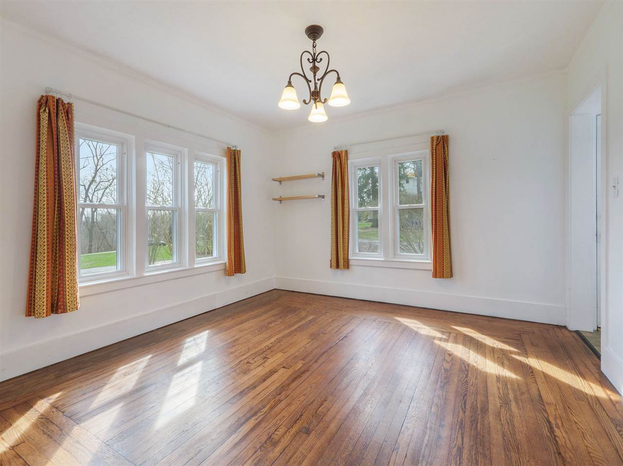 5202 South Jackson Road Jackson, MI 49201 - Photo 8 of 45 Photo 8