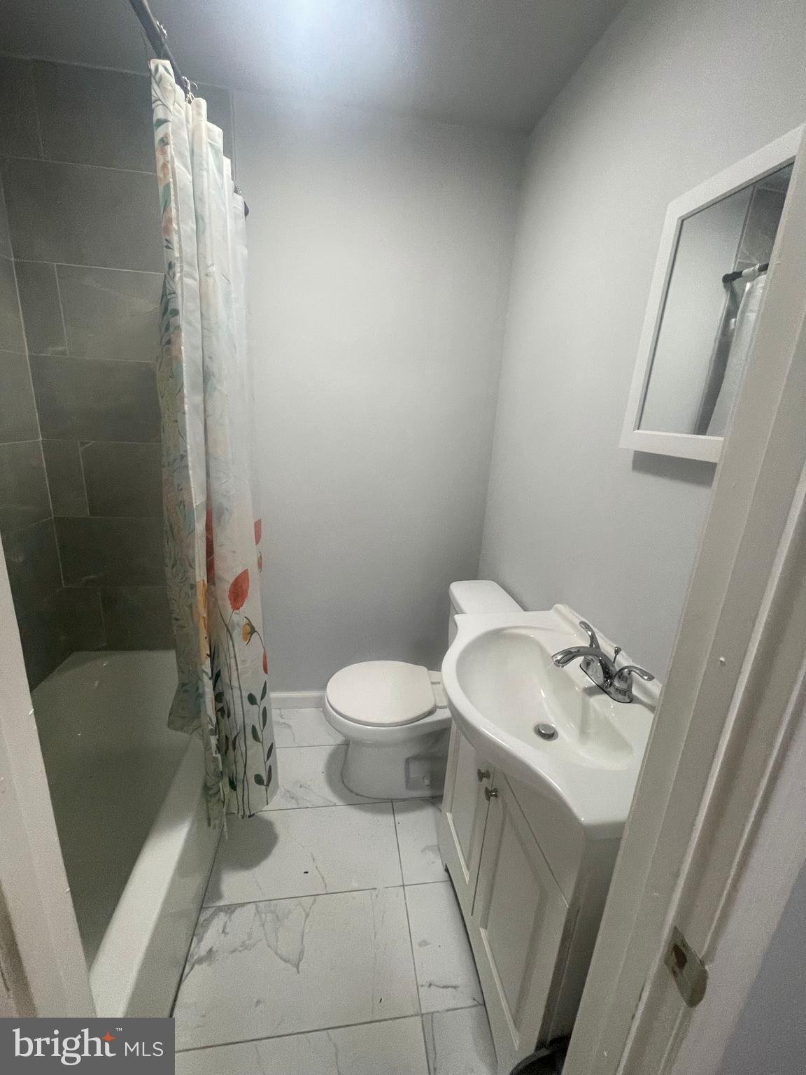 1913 South 20th Street, Unit 1 Philadelphia, PA 19145 - Photo 4 of 11