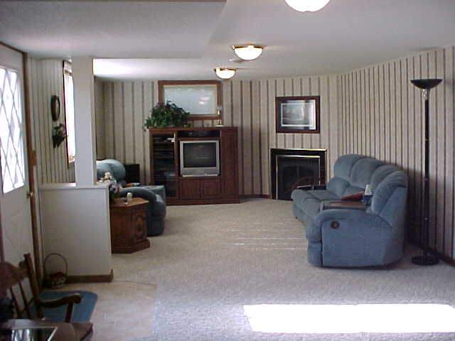 1402 Southwest 3rd Avenue Aledo, IL 61231 - Photo 9 of 9