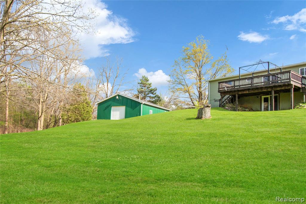 9093 Jordan Road Grand Blanc, MI 48439 - Photo 14 of 40
