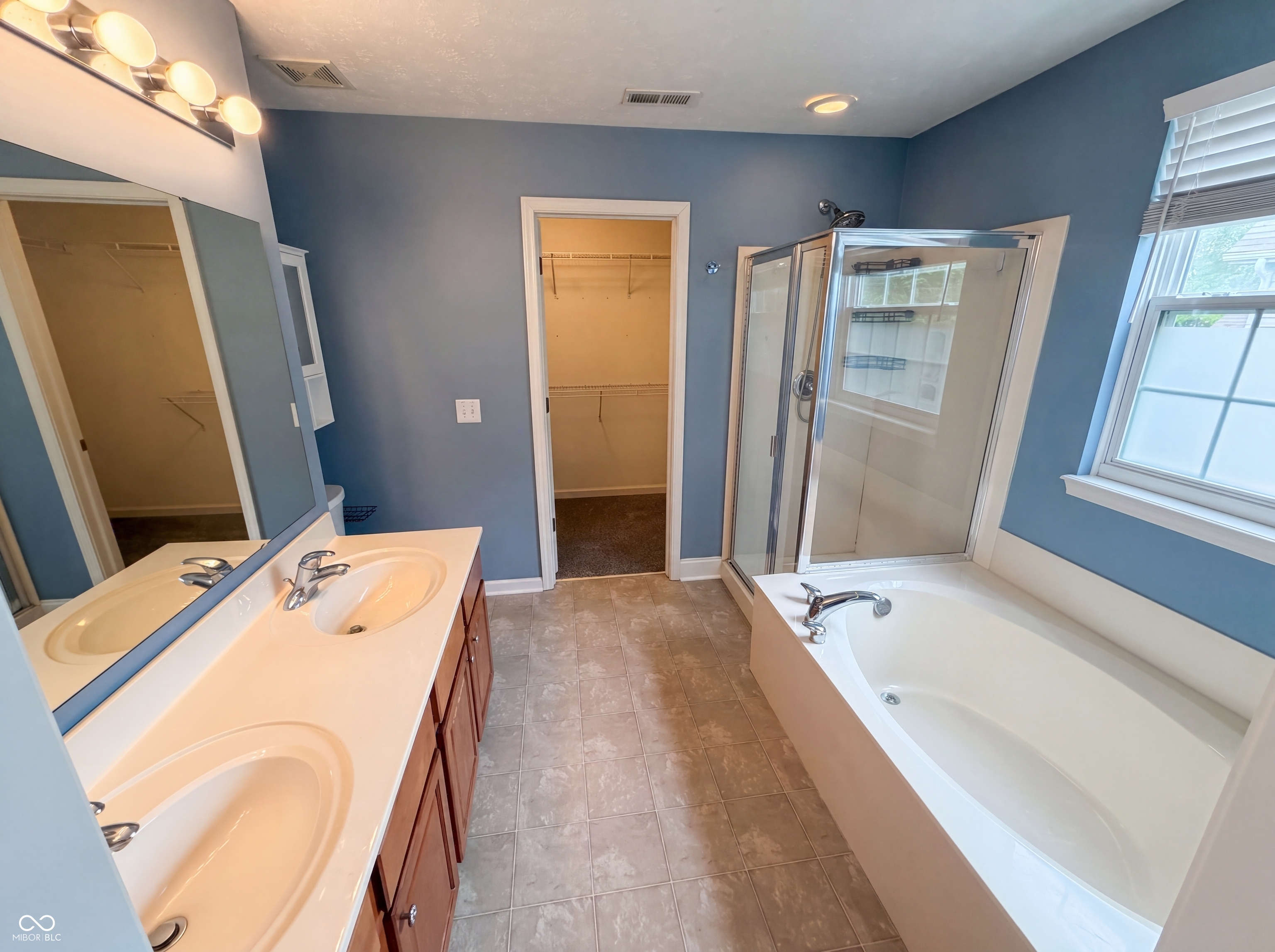 11871 Gatwick View Drive Fishers, IN 46037 - Photo 15 of 34