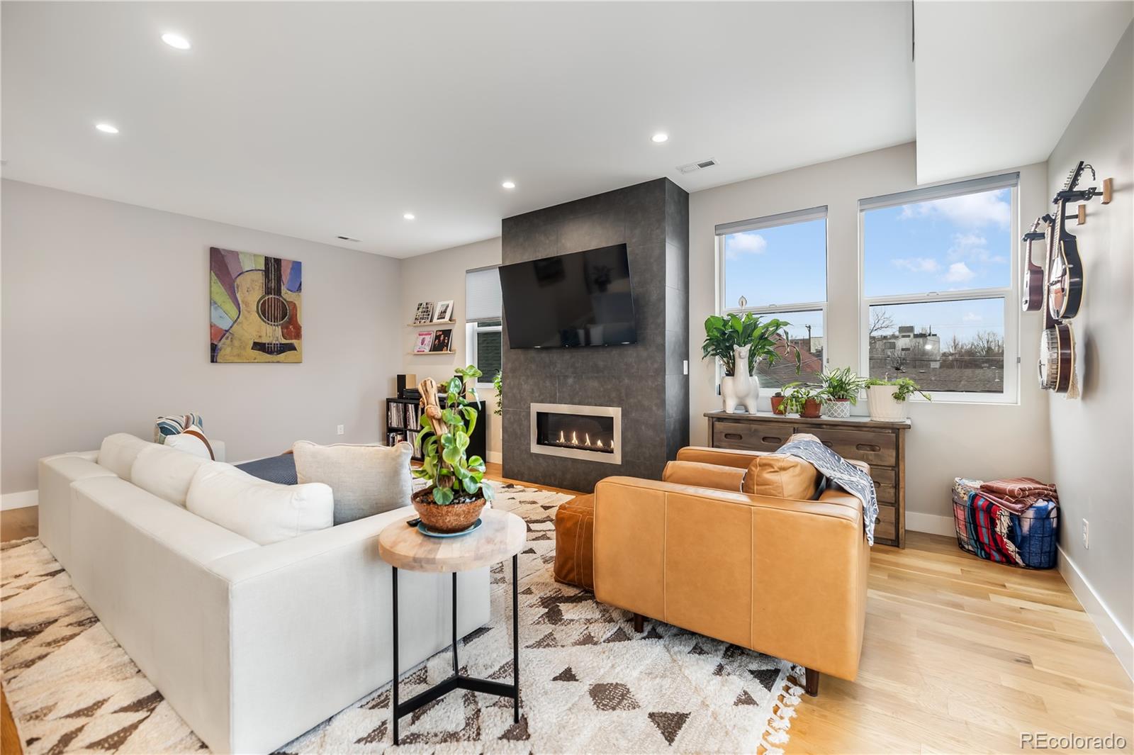 1728 Hooker Street Denver, CO 80204 - Photo 3 of 49