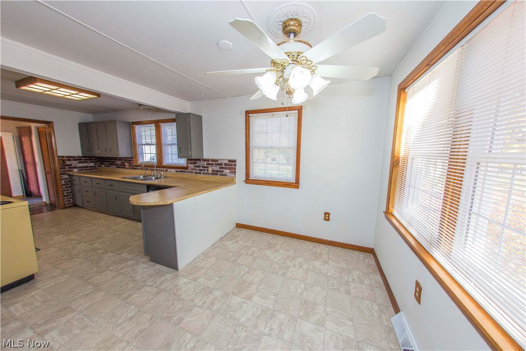 1869 Ronald Road Akron, OH 44312 - Photo 10 of 33 Gallery Image 10