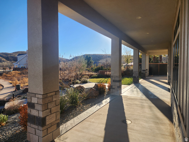 1283 North Gallen Road Santa Clara, UT 84765 - Photo 15 of 103 View of front patio / terrace featuring a mountain view