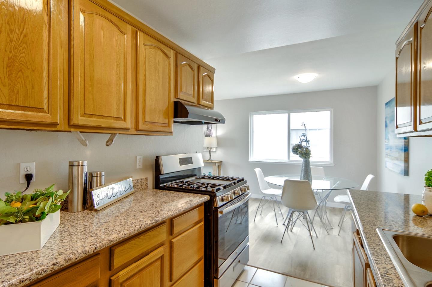 341 Rio Verde Place, Unit 4 Milpitas, CA 95035 - Photo 11 of 36 Gallery Image 11
