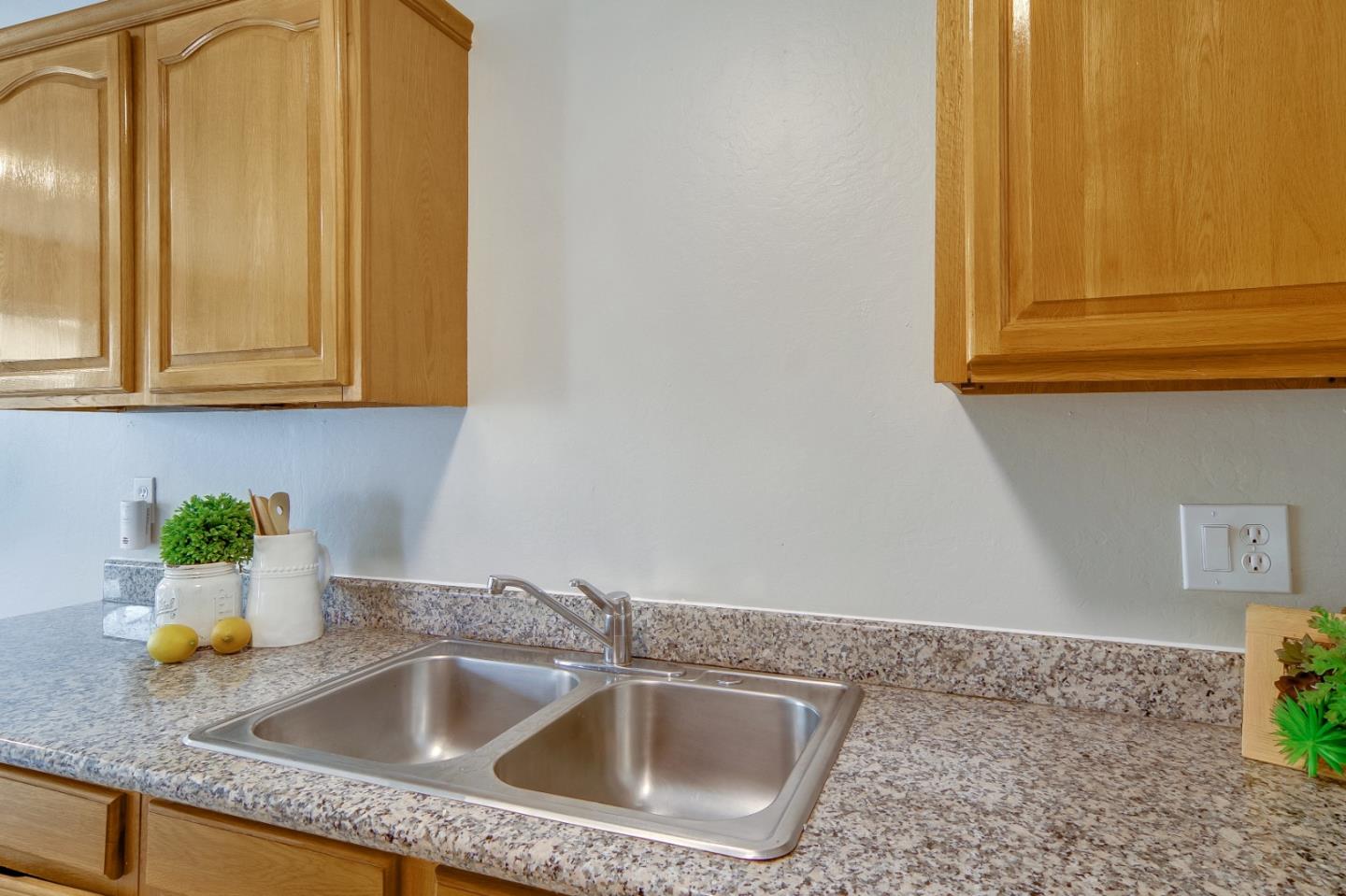 341 Rio Verde Place, Unit 4 Milpitas, CA 95035 - Photo 12 of 36 Gallery Image 12