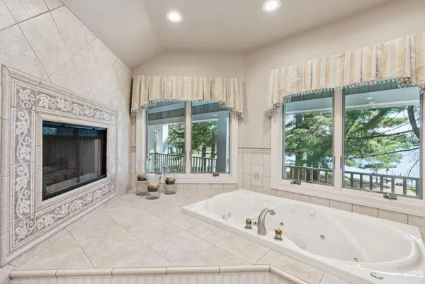 $5,195,000 | 3-4 Trestle Lane, Harrison, ME 04040