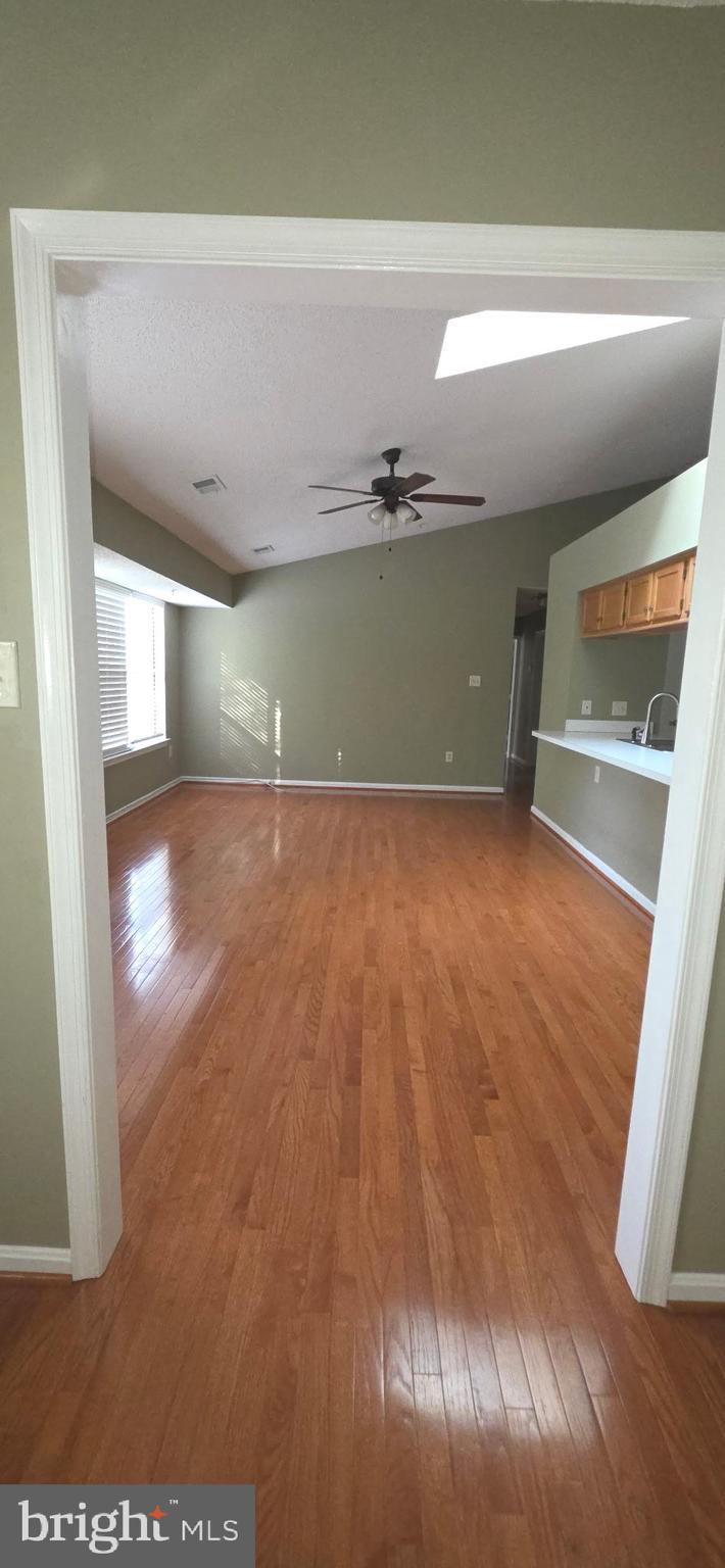 14201 Woolen Oak Court, Unit 932 Silver Spring, MD 20906 - Photo 4 of 10