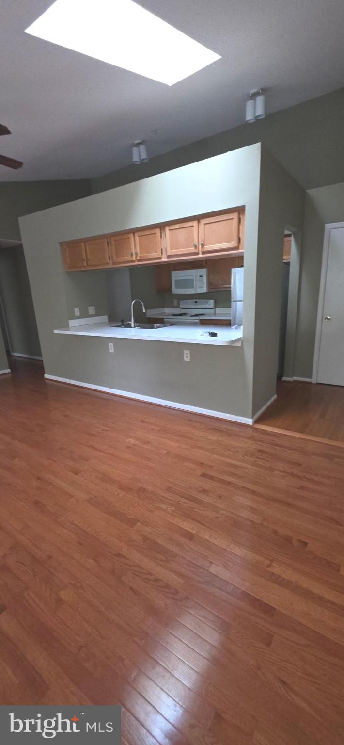 14201 Woolen Oak Court, Unit 932 Silver Spring, MD 20906 - Photo 6 of 10 a view of room