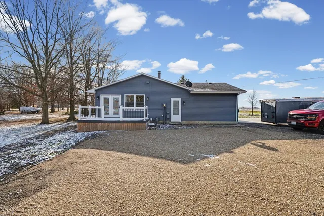 $350,000 | 808 South Spring Lake Road, Mahomet, IL 61853