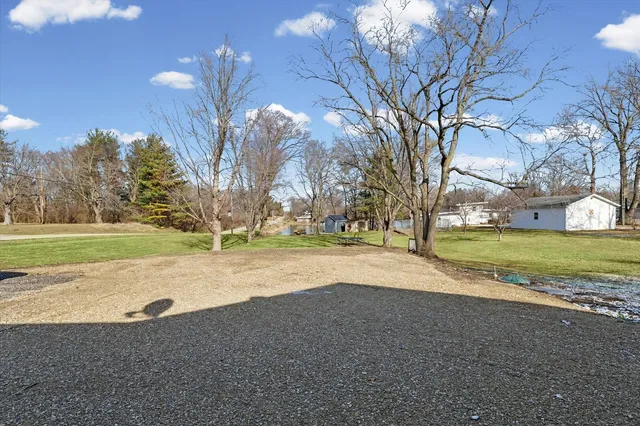 $350,000 | 808 South Spring Lake Road, Mahomet, IL 61853