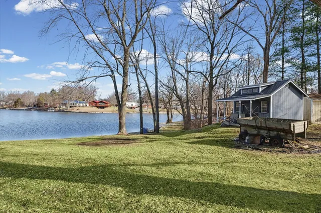 $350,000 | 808 South Spring Lake Road, Mahomet, IL 61853