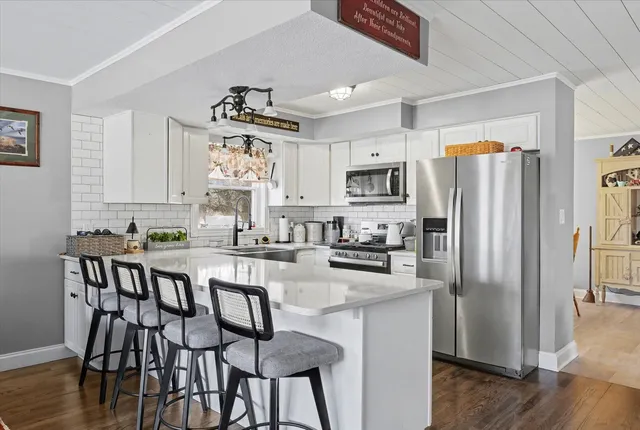 $350,000 | 808 South Spring Lake Road, Mahomet, IL 61853