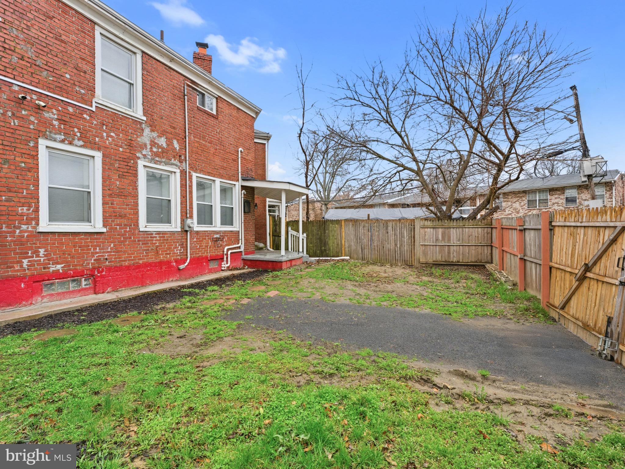 2976 North Congress Road Camden, NJ 08104 - Photo 25 of 25 a view of a house with backyard and tree