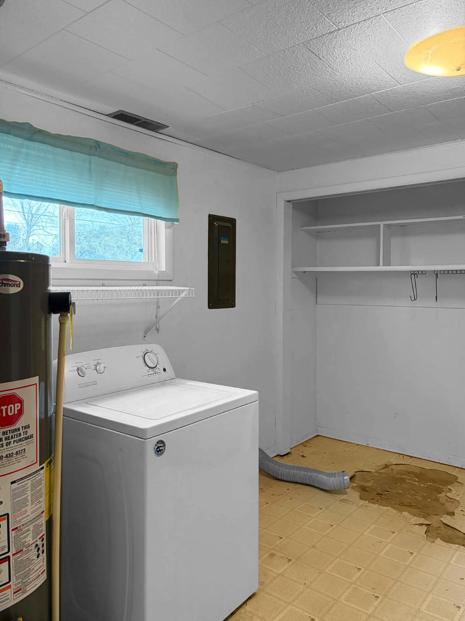 710 West Charles Street Rensselaer, IN 47978 - Photo 15 of 16 a utility room with dryer and washer