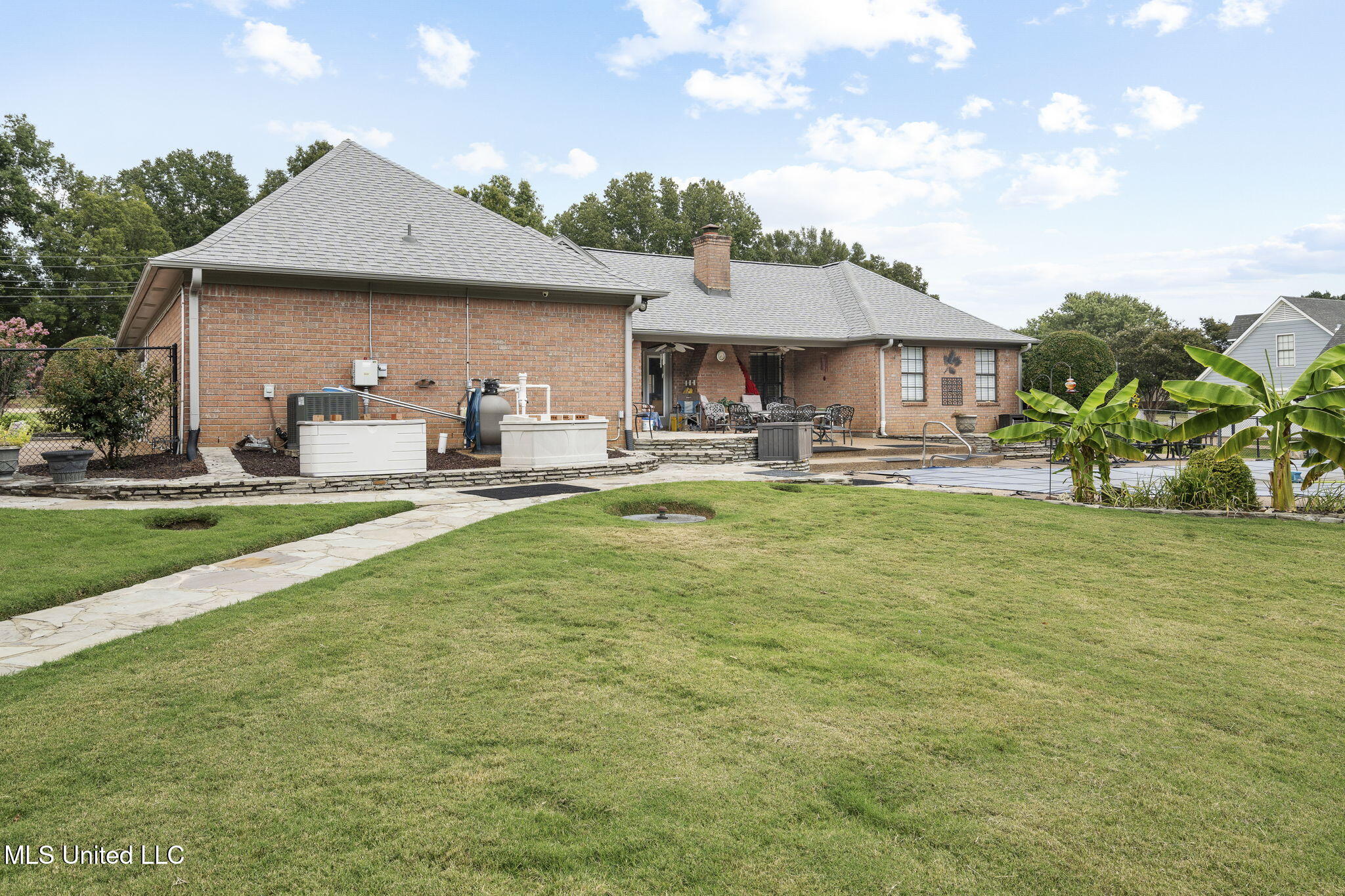 3315 Plum Point Road East Olive Branch, MS 38654 - Photo 30 of 43 34-web-or-mls-3315 Plum Point Rd E-34