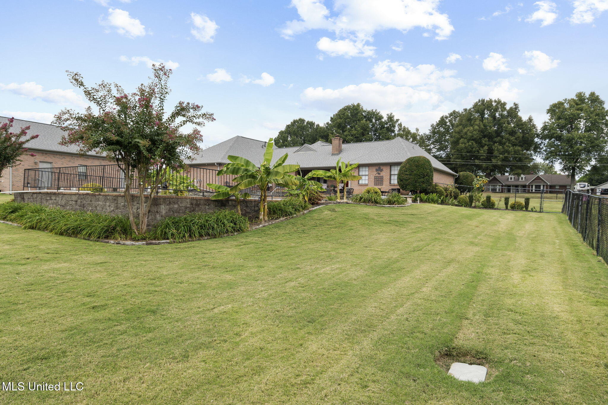 3315 Plum Point Road East Olive Branch, MS 38654 - Photo 36 of 43 36-web-or-mls-3315 Plum Point Rd E-36