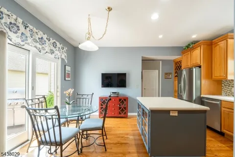 $575,000 | 3 Troon Drive, Newton, NJ 07860