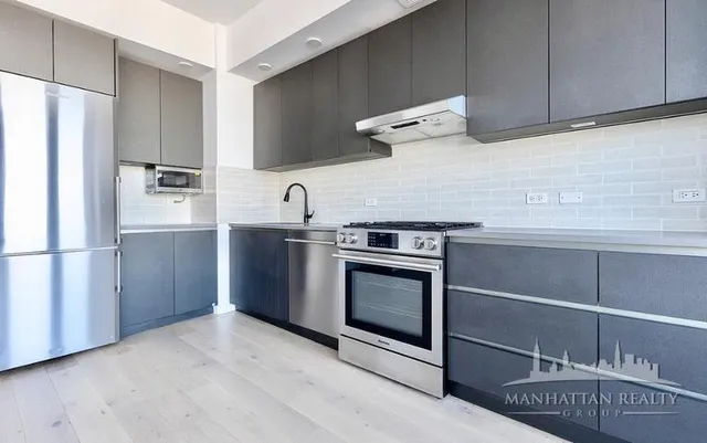 $4,000 | 144-74 Northern Boulevard, Unit PHW | Murray Hill - Flushing